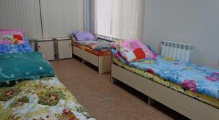 Гостиница Hostel Parkoviy Белгород Кровать в общем 6-местном номере для мужчин и женщин-2